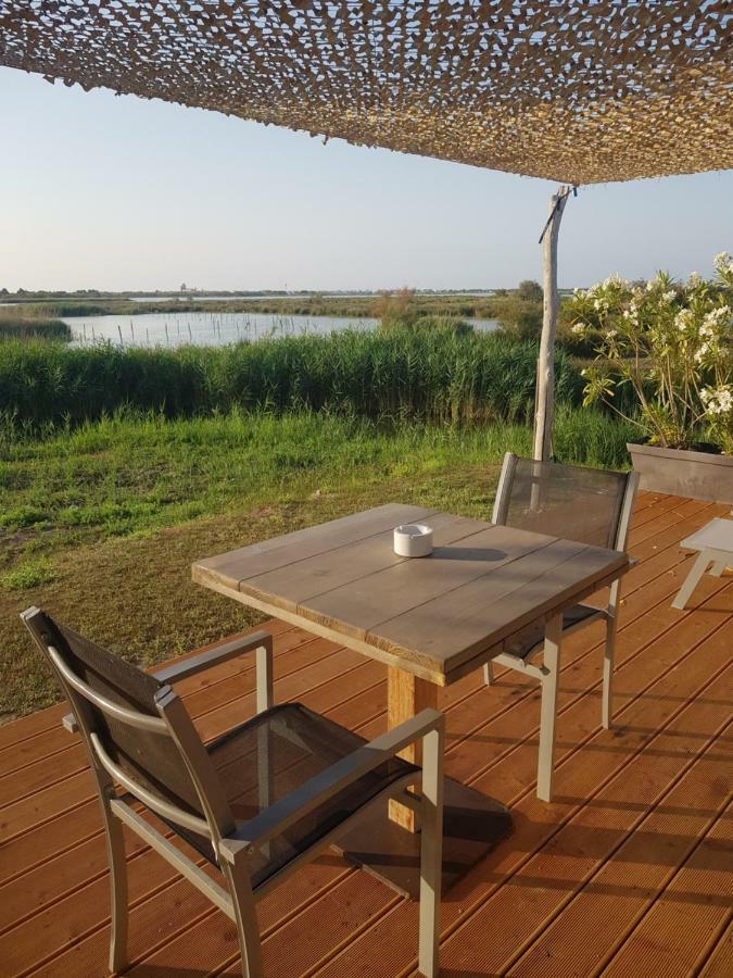 Bed and Breakfast Mas Des Cabidoules Сент-Мари-де-ла-Мер Экстерьер фото