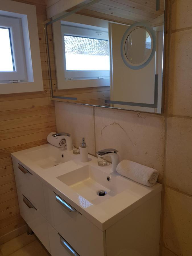 Bed and Breakfast Mas Des Cabidoules Сент-Мари-де-ла-Мер Экстерьер фото